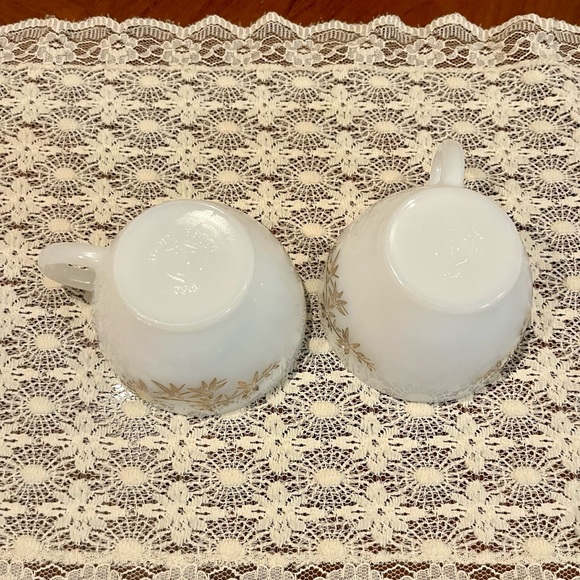1960’s Federal Glass Milk Glass Cups - Picture 5 of 9